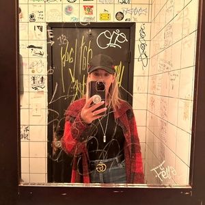 Meet your Posher, Victoria